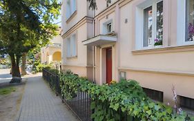 Atmospheric Apartment Near The Train Station Sopot By Noclegi Renters